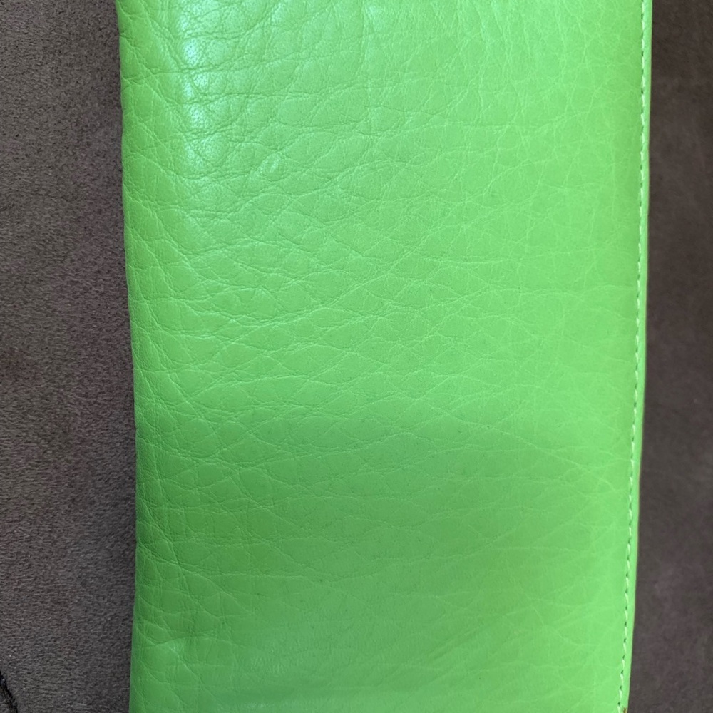 Kenneth Cole Wallet - Picture 7 of 7